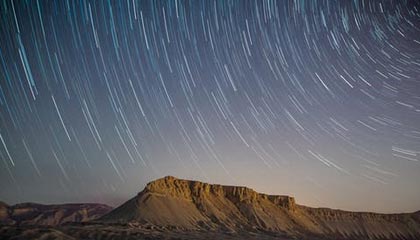 乌首都降半旗，得罪中方的泽连斯基，却要中方出头，外交部回应