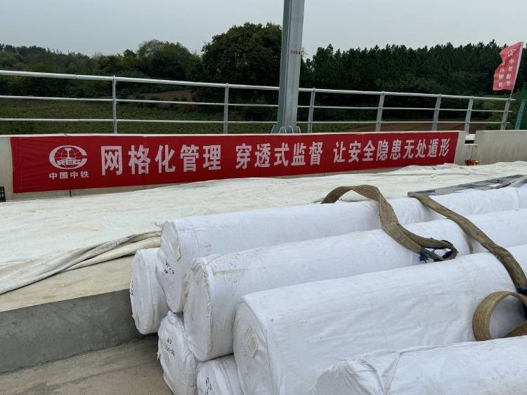 一割就开一扯就断!合新铁路多家施工单位被曝以次充好偷换重要材料