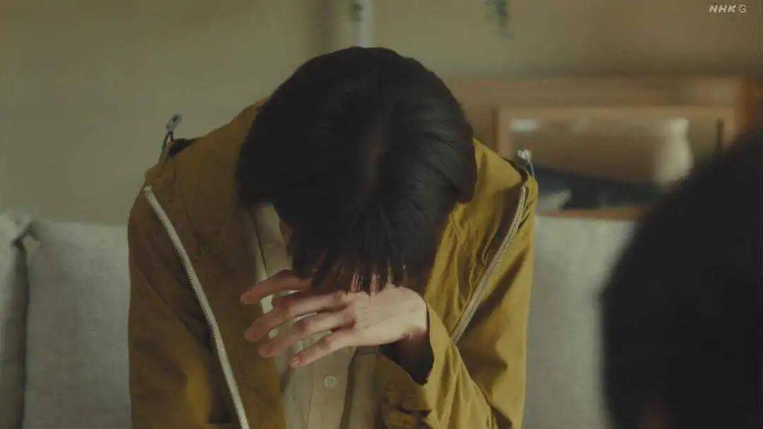 95后为了啃老，开始假装考公