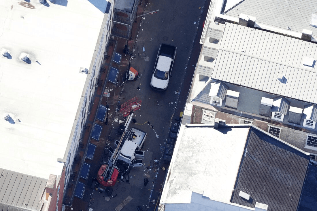 美国退役军人跨年夜开车冲撞人群:持ISIS旗帜,或有共犯