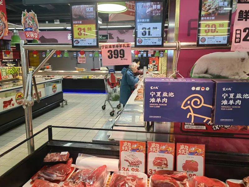 一头肉牛平均亏损1600元以上!牛肉价格跌至年内新低,今年有望反弹