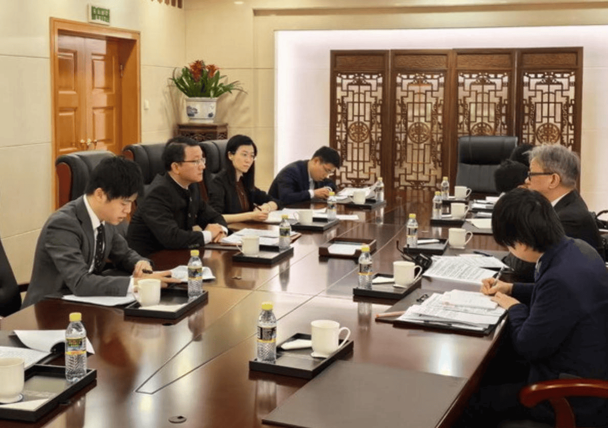 这就是亲美下场!石破茂访美结束第2天,没等到访华邀请,先收到中方警告