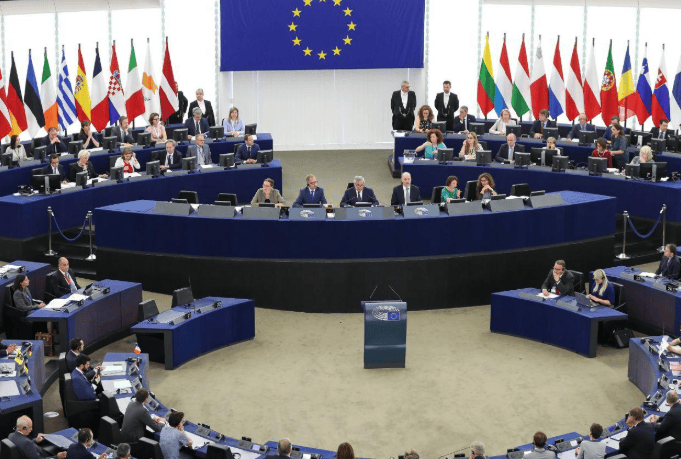 三大消息：普京突遭晴天霹雳！事情彻底失控；连中方都喊话赶紧跑