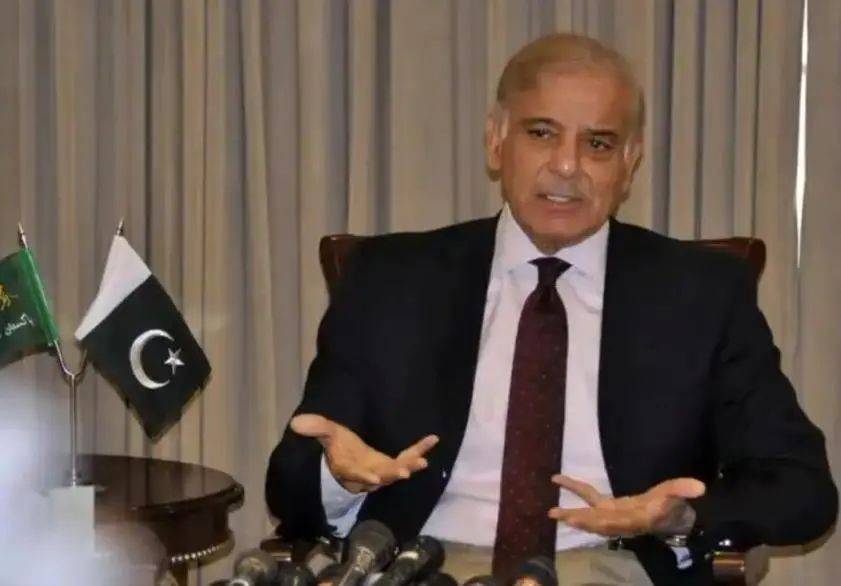 印度想炸毁歼10C,24小时内,巴铁发起雷霆反击,新德里发生爆炸