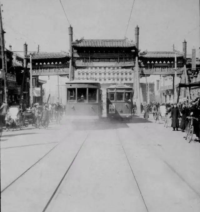 “90后”北京小伙，6年时间从故纸堆找回北京有轨电车