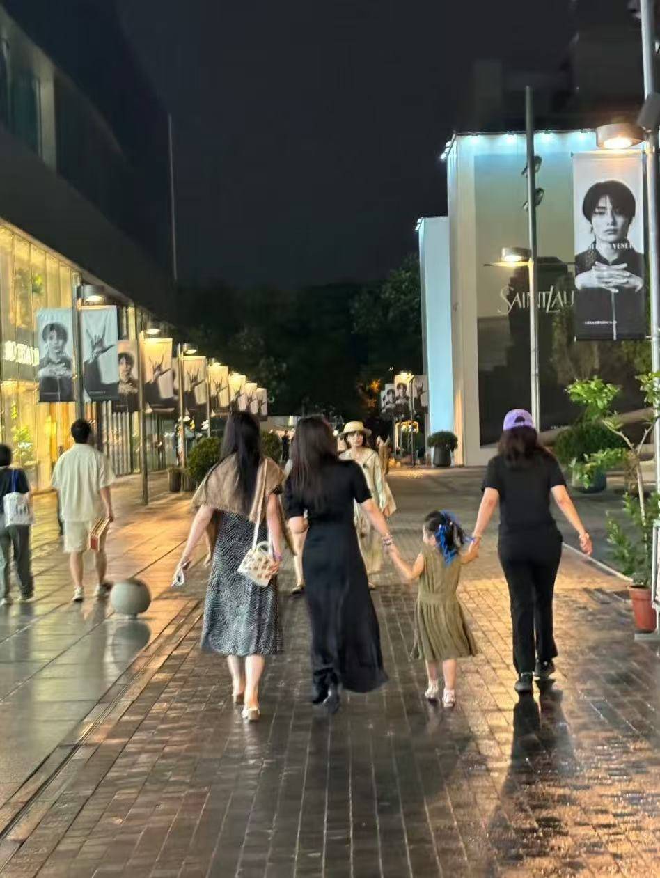 从“白幼瘦”到“气血感”，审美标准终于“健康”了？