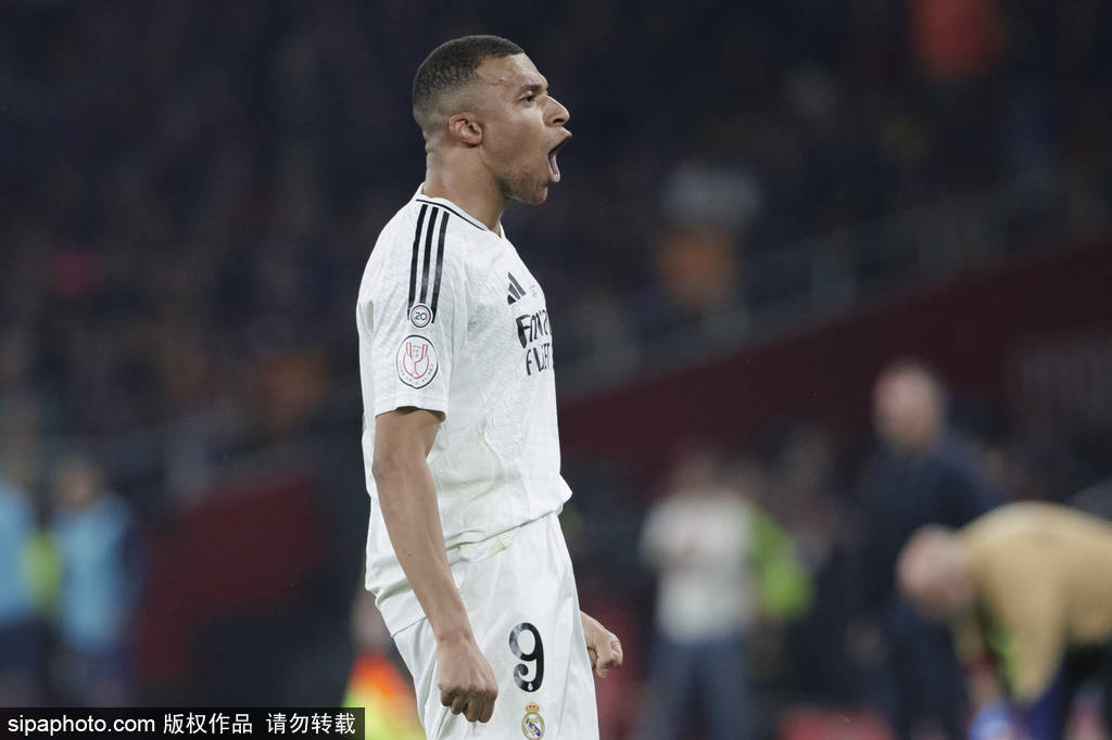 接过传奇号码！官方：姆巴佩改穿皇马10号球衣