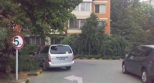 “刚走出去不到一分钟就出事”,一家五口1死4伤!家属最新发声