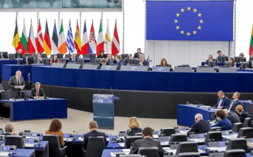 中方反制欧盟，不准银行与中企交易，冯德莱恩赌输，遭内部批评