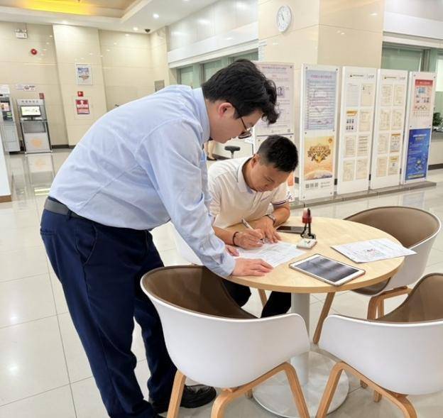 算清融资每一分钱，深圳农商银行“贷款明白纸”帮助企业理清融资账目