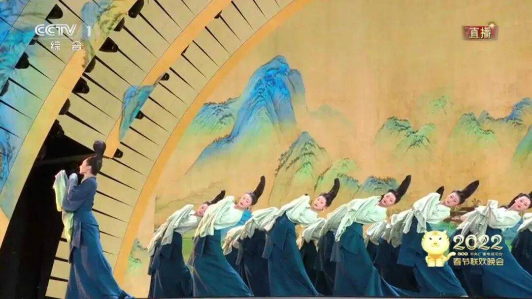 九三文艺晚会总导演,原来是她们