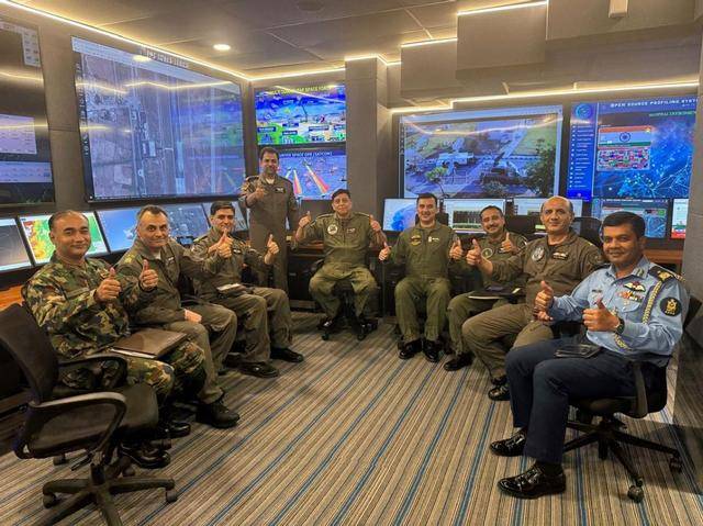 印尼豪掷90亿美元买歼-10,不止看中战机,中械作战体系也来一套