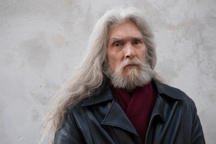 “世界第一美少年”去世享年70岁，成名后一度深陷抑郁与酗酒